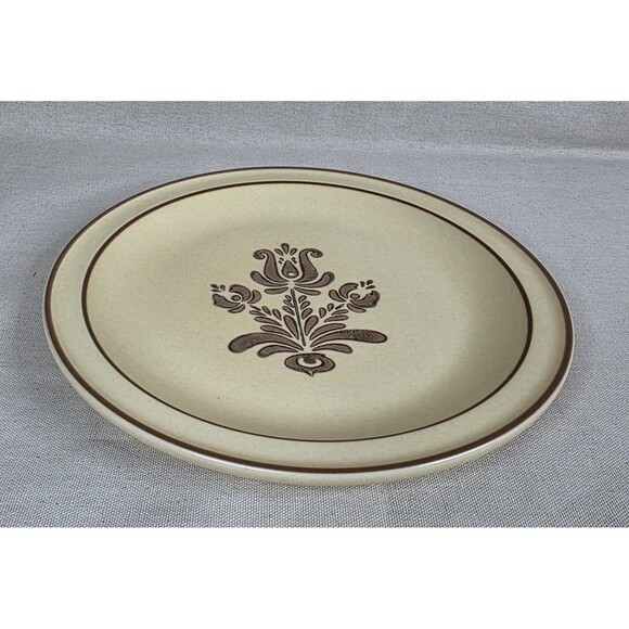 Vintage Pfaltzgraff Village Dinner Plates – Set of 4 (Early 1980s Mark) - Picture 5 of 8